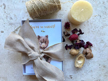 Load image into Gallery viewer, Christmas gift idea! Offer a box of 10 greeting cards